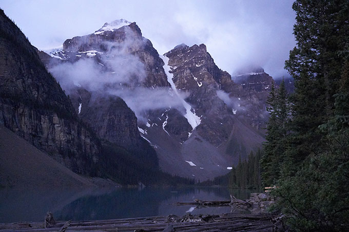 Your Guide to Moraine Lake Hotels and Accommodations